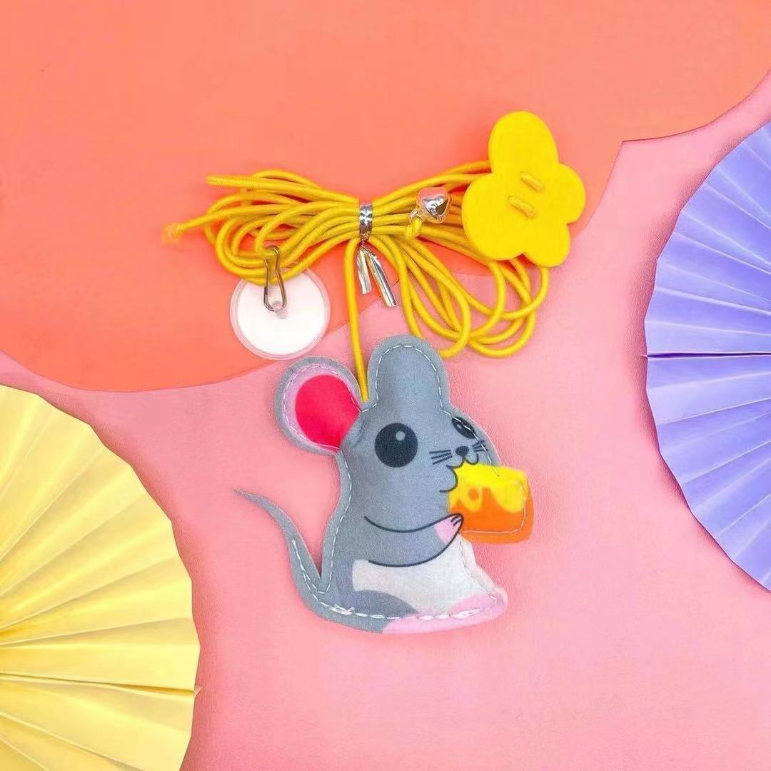 Interactive Hanging Mouse Toy With Rope Telescopic Design For Pets