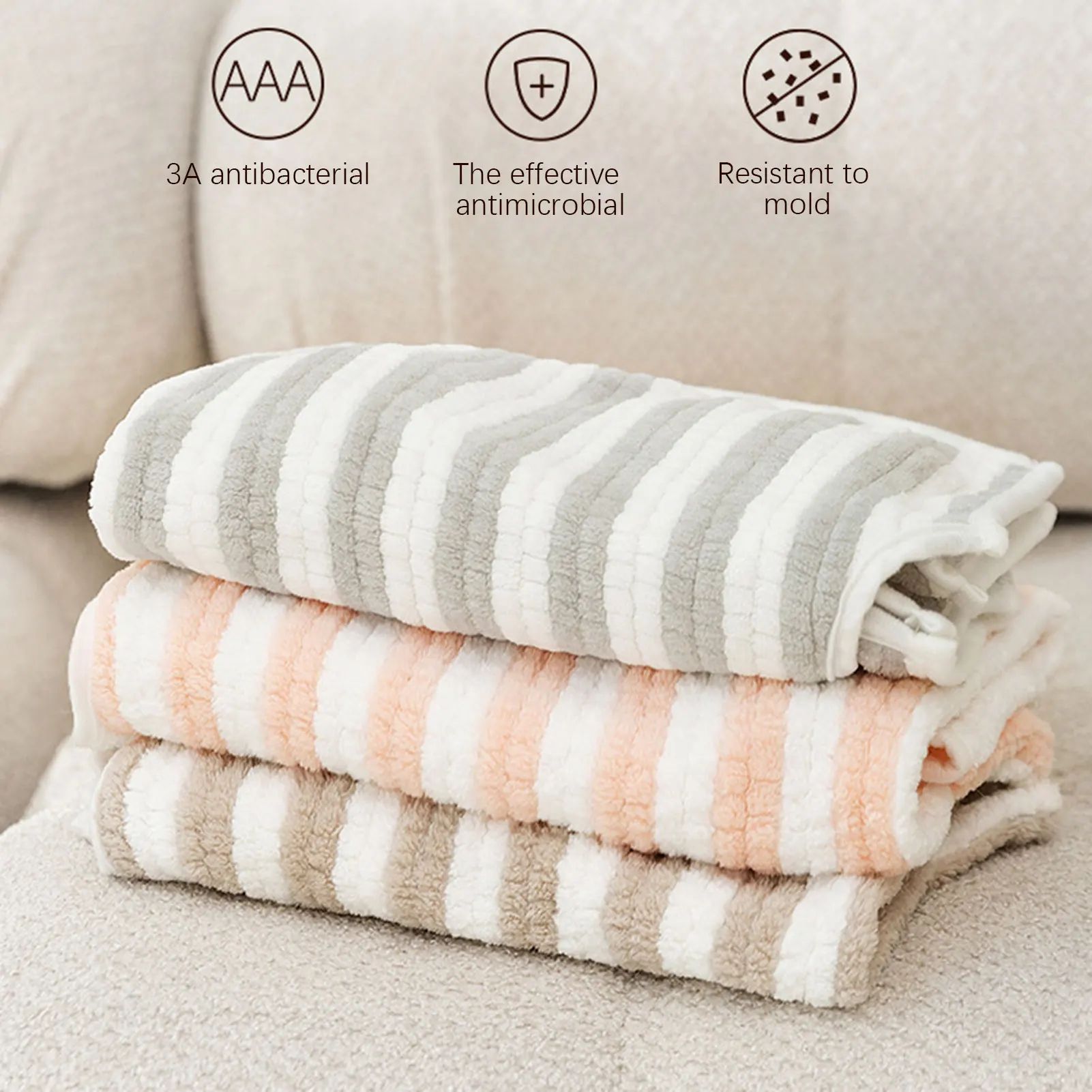 Ultra-Absorbent Quick-Drying Pet Bath Towel Thick Soft Bathrobe